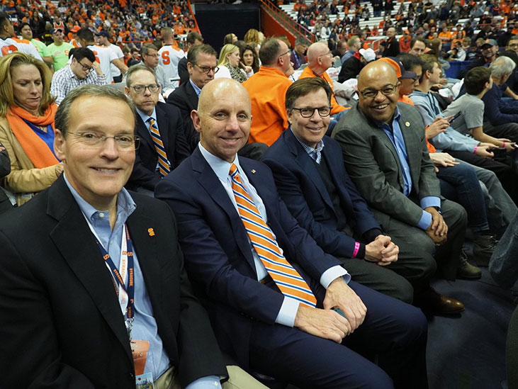 Mike Tirico ’88 Receives Newhouse School’s Marty Glickman Award for Leadership in Sports Media